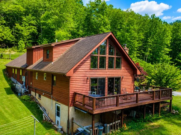 65 Cubbley Rd, Hot Springs, VA 24445