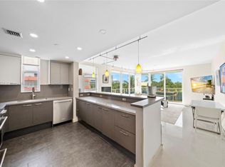 200 Ocean Drive Condo, Miami Beach, FL 33139