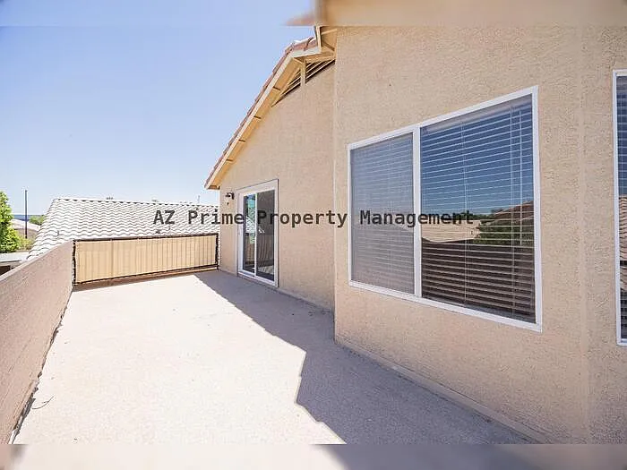 868 W Tremaine Ave — Photo 18