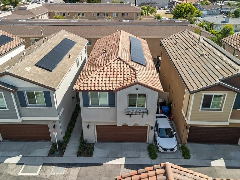 14610 W Isla Vista Dr — Photo 43
