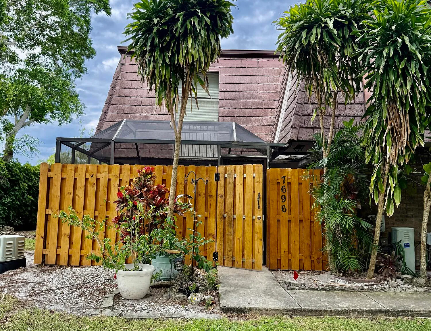 3 bed, 2.5 bath, 1450 sqft, $2,800 — Photo 1