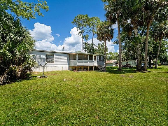 3rd image of 24031 Armadillo Rd