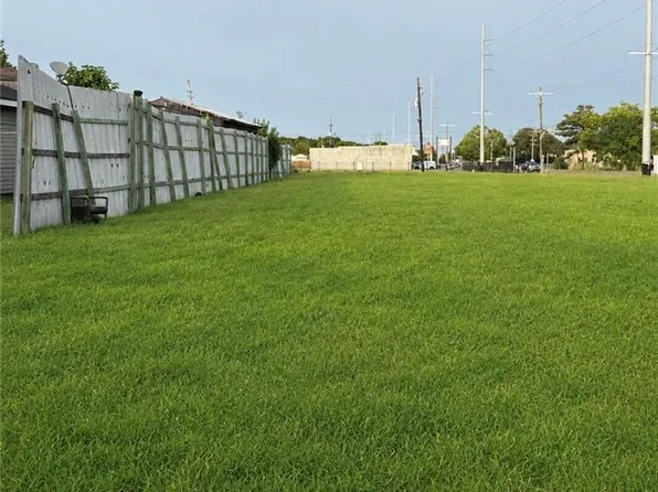 8033 Chef Menteur Hwy, New Orleans, LA 70126