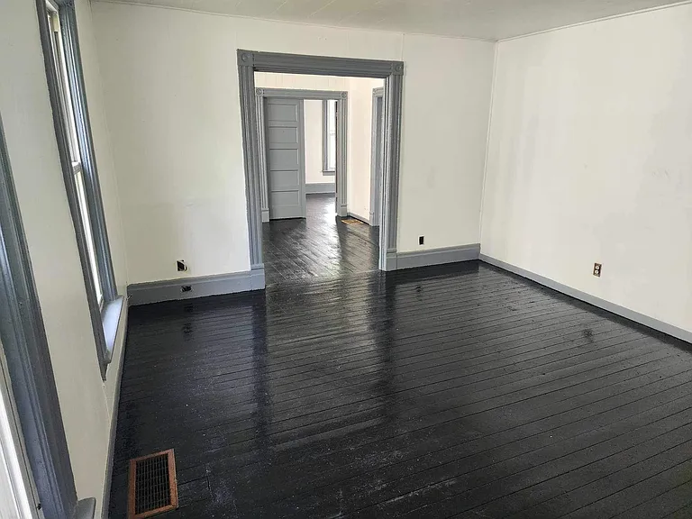 631 Main St #1 — Photo 8