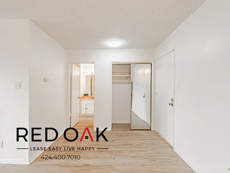 509 N Berendo St #110 — Photo 10