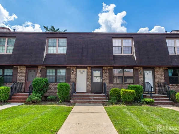 422 Orlando St, Edison, NJ 08817