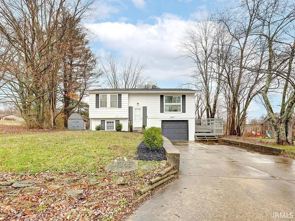 4365 E Nellie Ln photo 1