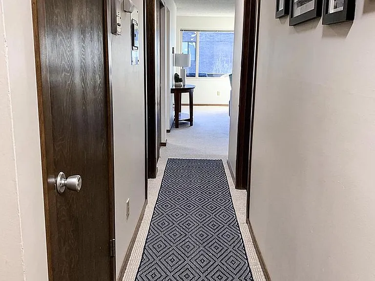 2362 Franklin Ave E #202 — Photo 22
