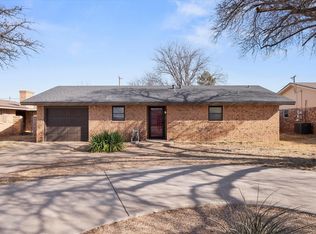 403 Poplar St, Levelland, TX 79336