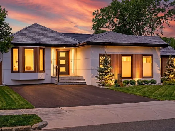 581 Saw Mill Brook Pkwy, Newton, MA 02459