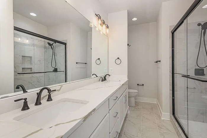 2319 Rozzelles Ferry Rd — Photo 20