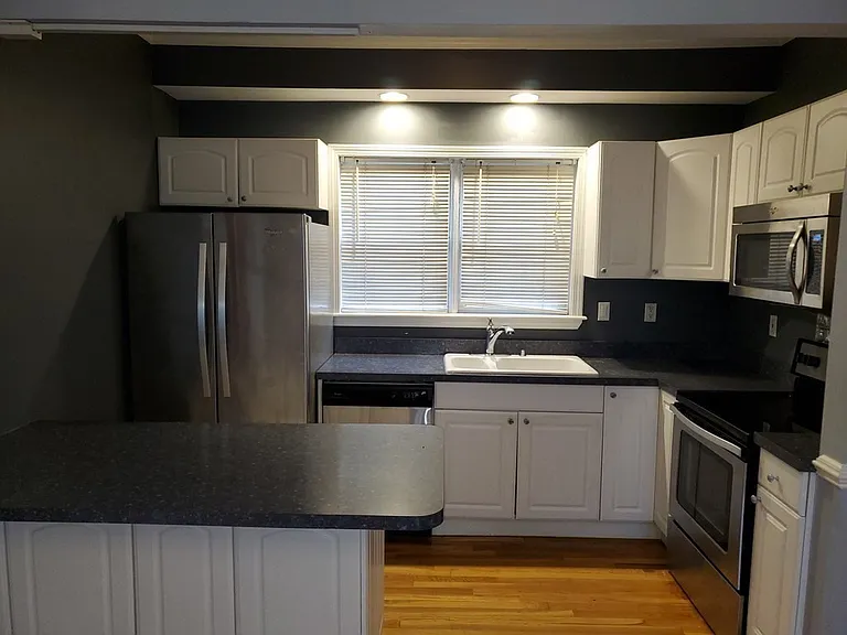 47 Moseley St #1 — Photo 2