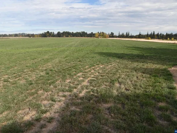 6617 Cascade Hwy NE, Silverton, OR 97381