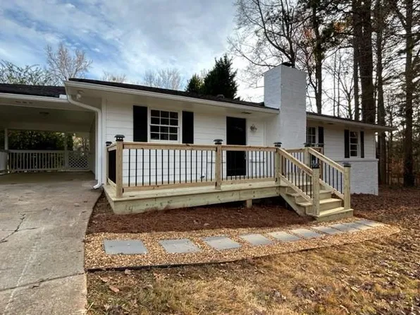 3188 Robin Ln, Duluth, GA 30096