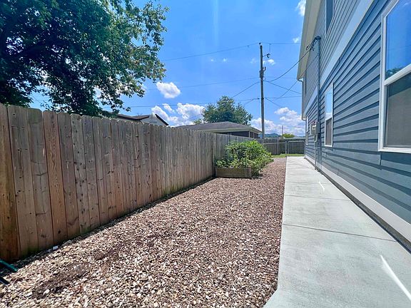 5th image of 22 Township Road 1140
