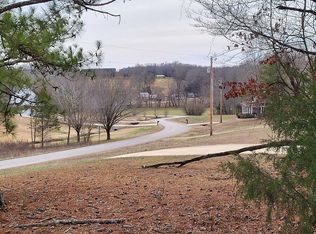 1 Ridgecrest Ln, Killen, AL 35645