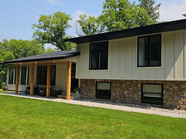 460 Ash St, Gonvick, MN 56644