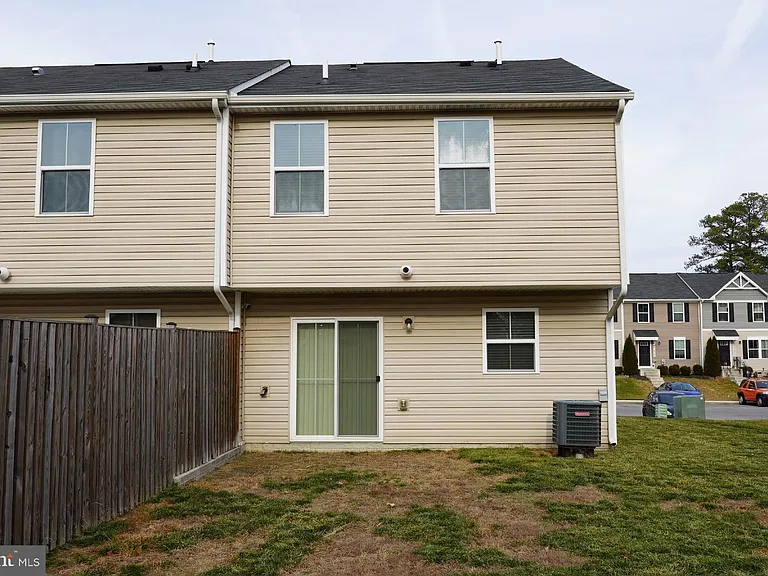 21835 Primrose Willow Ln #A — Photo 24