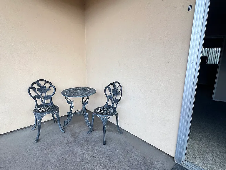 5822 Kingman Ave #H — Photo 2