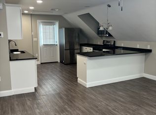 10 Summer St Floor 2, Wakefield, MA 01880