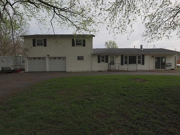 4th image of 515 E Riverside Rd