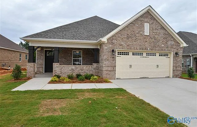 4 bed, 2681 sqft, $2,350 — Photo 1