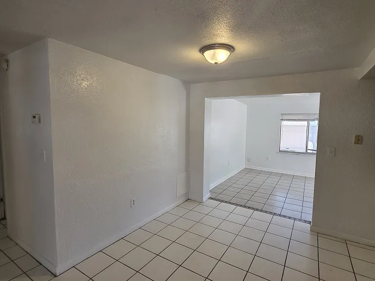 3302 Bainbridge Dr — Photo 12