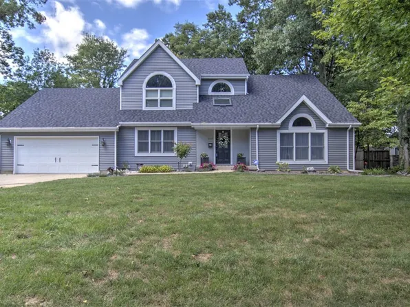 2237 Western Dr, Decatur, IL 62521