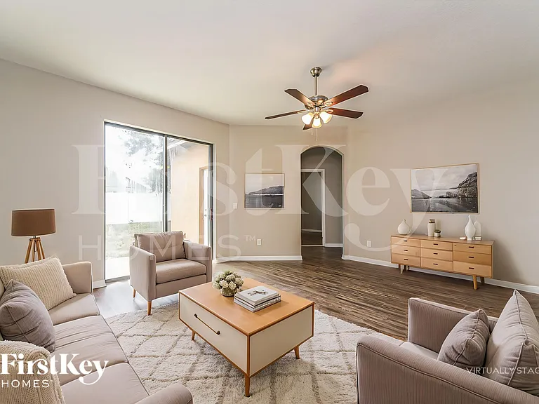 3086 Pointe Place Ave — Photo 3