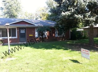 1737 Pinewood Ln, Joliet, IL 60433