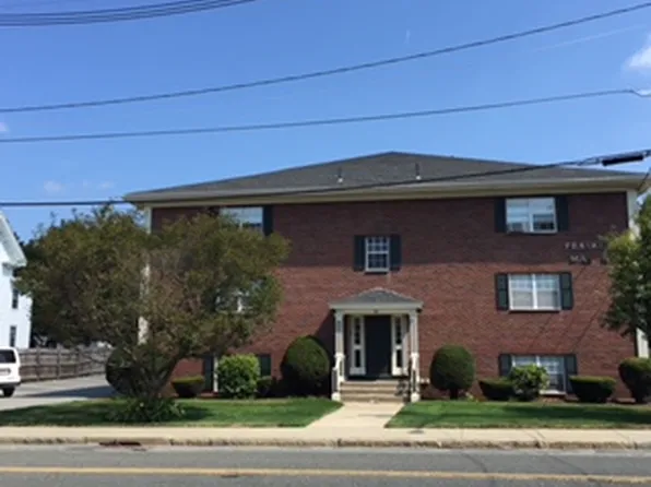 50 Franklin St APT 5, Stoneham, MA 02180