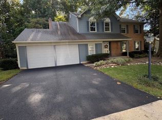 7421 Silver Pine Dr, Springfield, VA 22153