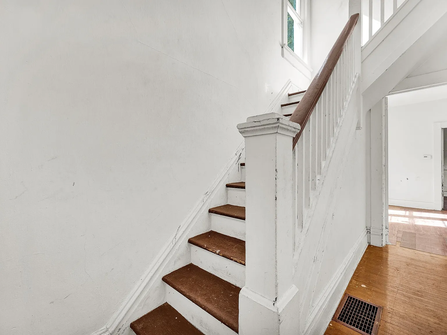 2711 N Dechman Ave - 1 — Photo 3