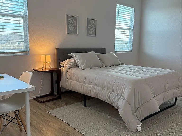 14907 Retha Pass — Photo 4