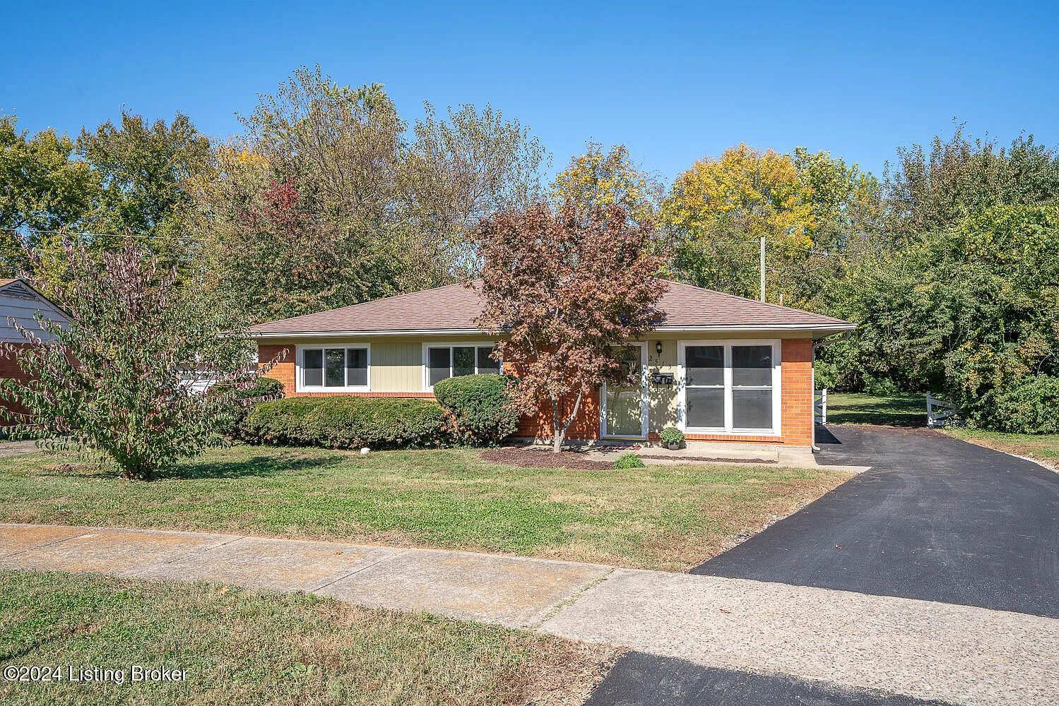 2515 Wyckford Way photo 1