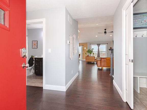 3rd image of 2608 Shale Rd