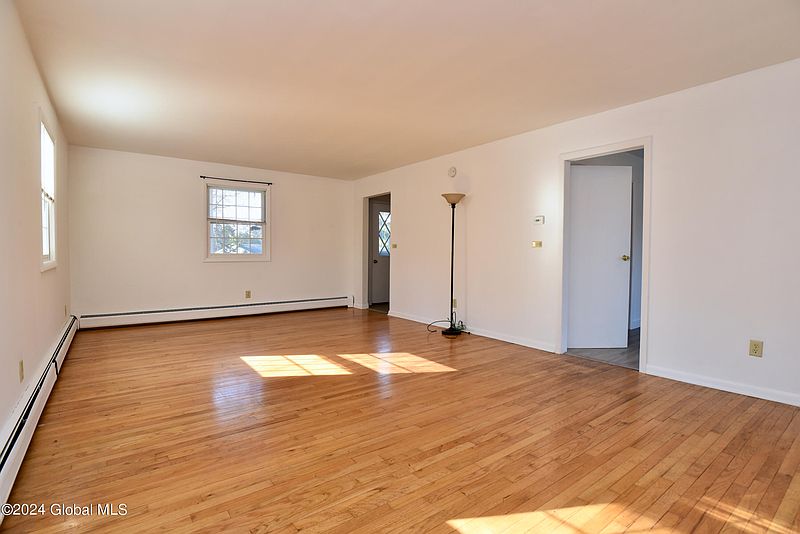5th image of 3 Village Place