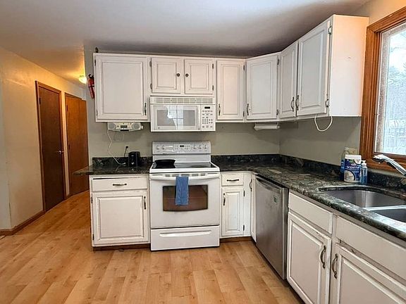 2nd image of 23 Horseshoe Dr