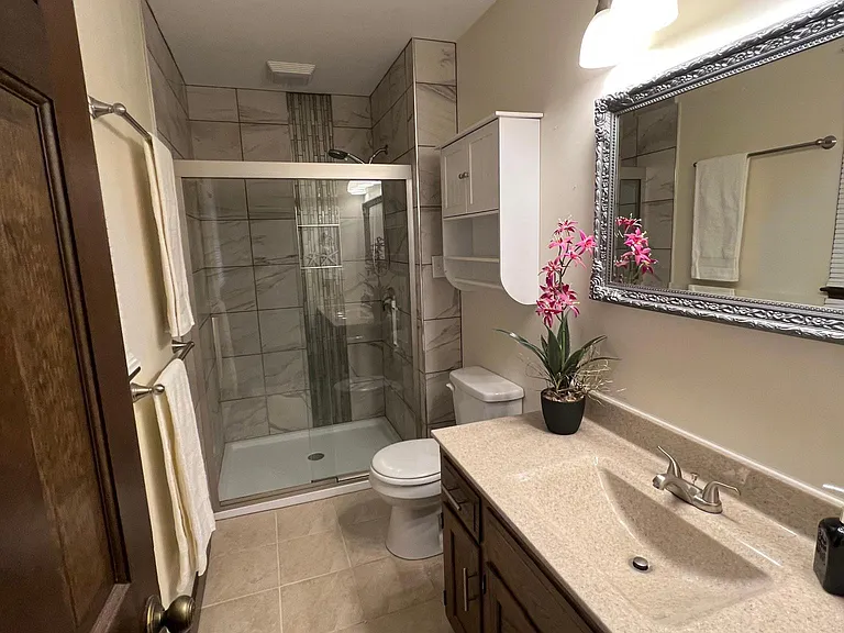 5921 SW 28th Ter — Photo 11
