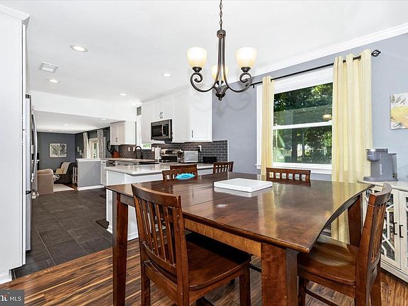 4th image of 3004 Peebles Ct