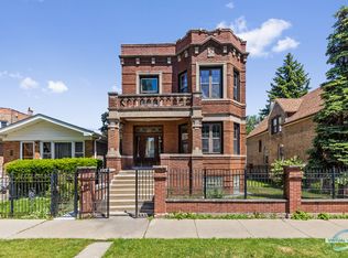 1521 N Springfield Ave, Chicago, IL 60651