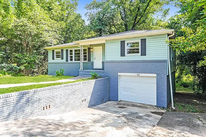 408 Sunhill Rd NW — Photo 4