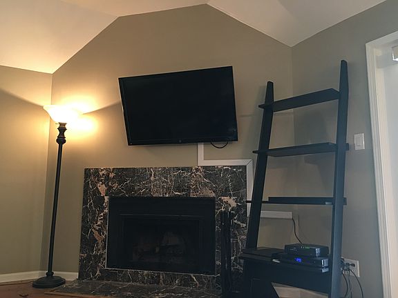 5th image of 154 Charter Oaks Dr #B
