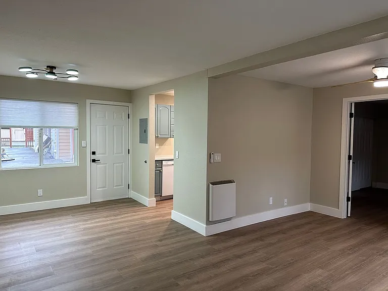 7368 Birch Bay Dr — Photo 3