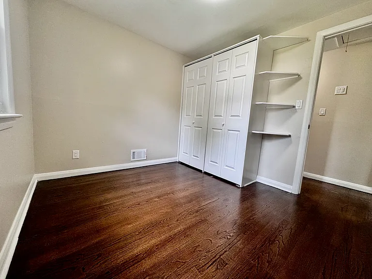 65 S Ashby Ave — Photo 12