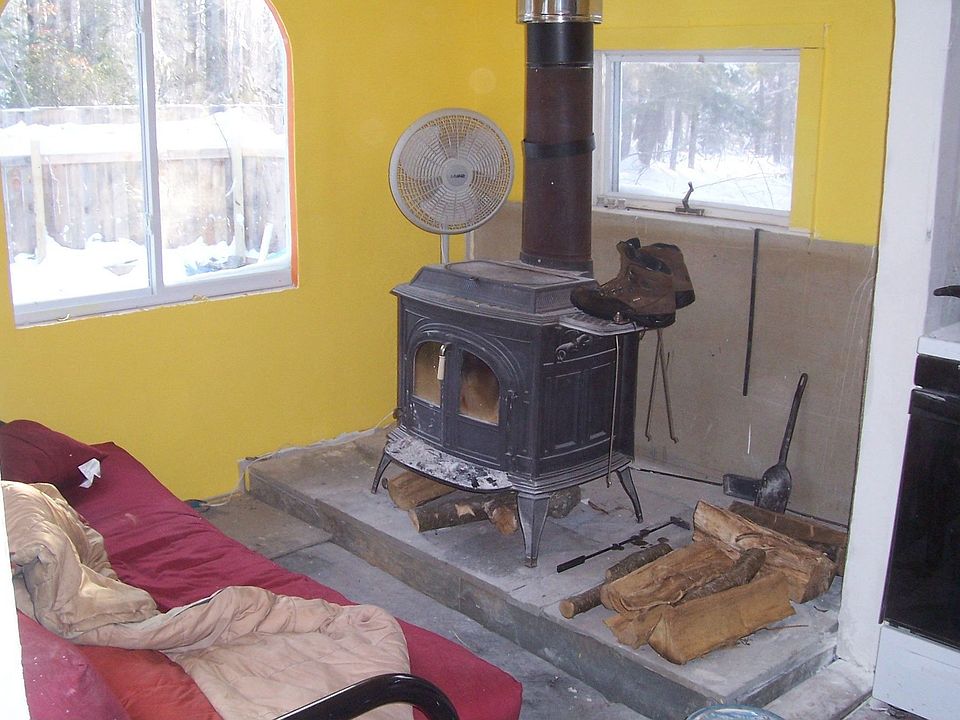 Wood stove alcove