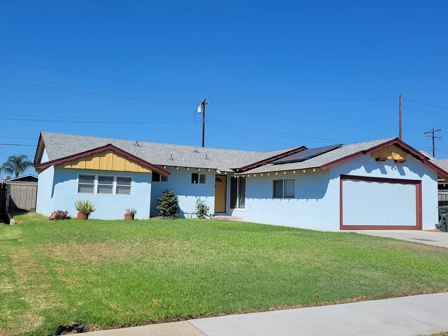 3 bed, 1245 sqft, $3,600 — Photo 2