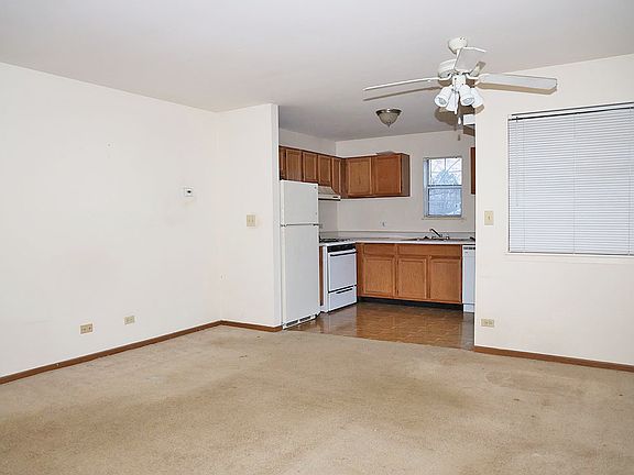 3rd image of 47 Gant Cir APT E