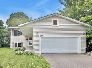 2010 3rd St E, Saint Paul, MN 55119