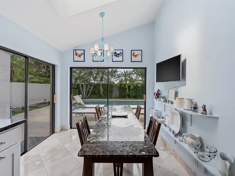 2443 Windsor Way Ct — Photo 20